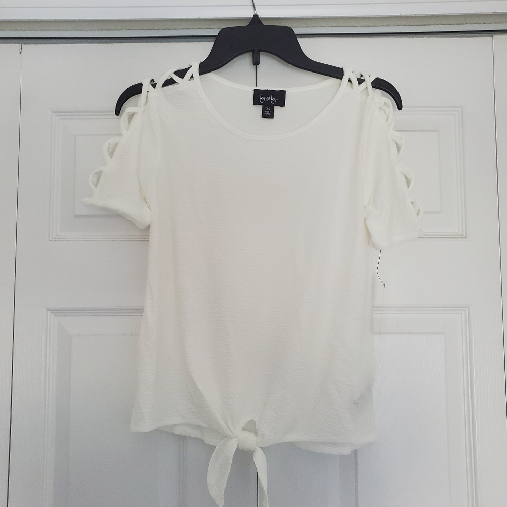 NWT open cut shoulder top!